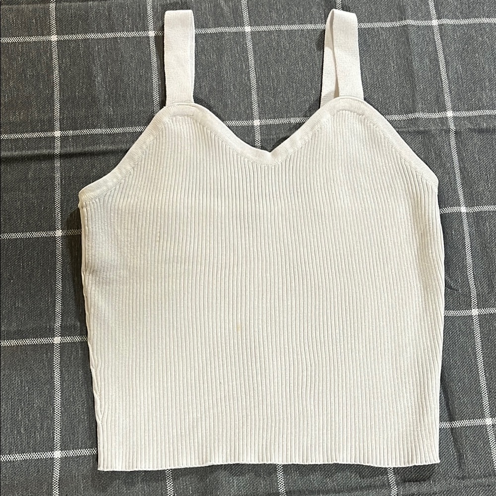 Elegant White Ribbed Women's Top